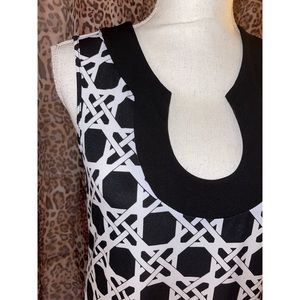 Women’s White House Black Market Linked Dress 🖤